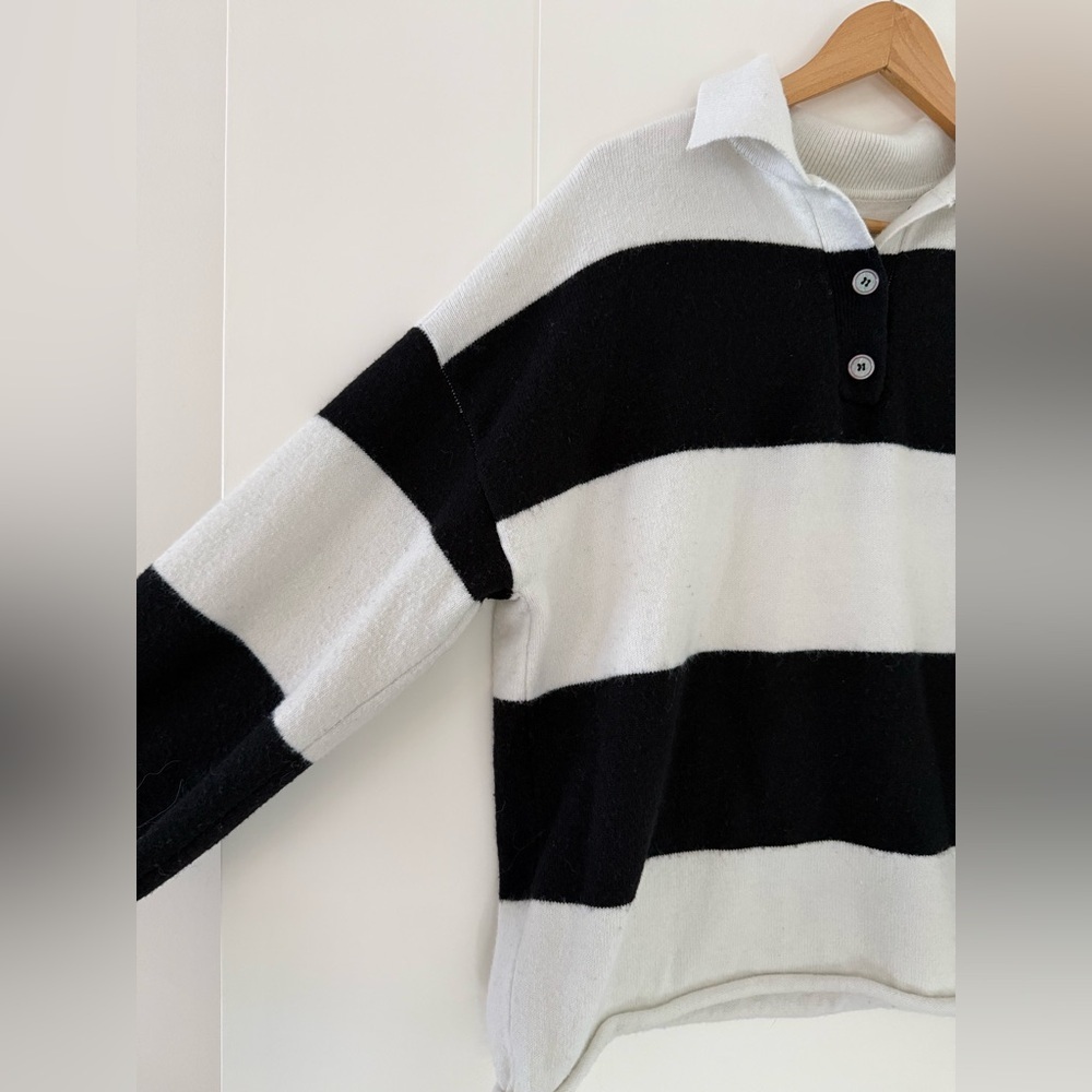 DAZY Cotton Blend Stripped Rugby Sweater, size large. - Picture 4 of 7